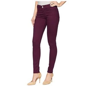 Levi super skinny jeans